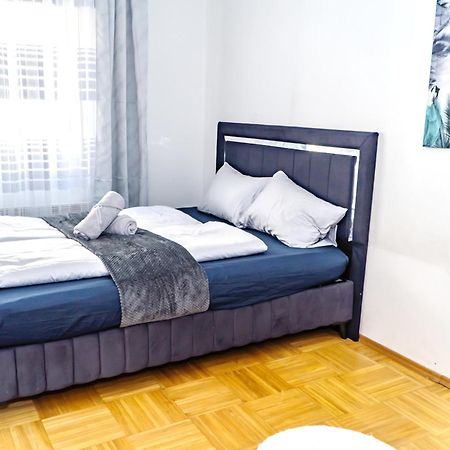 Spacious Rooms 5 Minutes To Wiener Stadthalle ภายนอก รูปภาพ